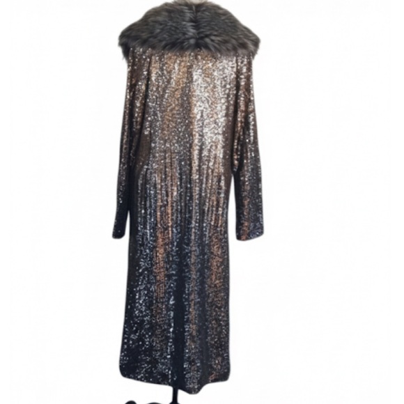 Donna Salyers Fabulous Furs
Confetti Ready Sequin Duster
Medium New With Tag! - Picture 6 of 7